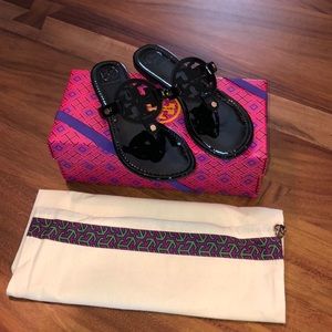 Size 8 gloss black Tory Burch sandals